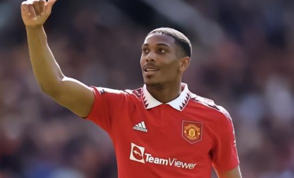 钟抓住曼联 钟抓住曼联